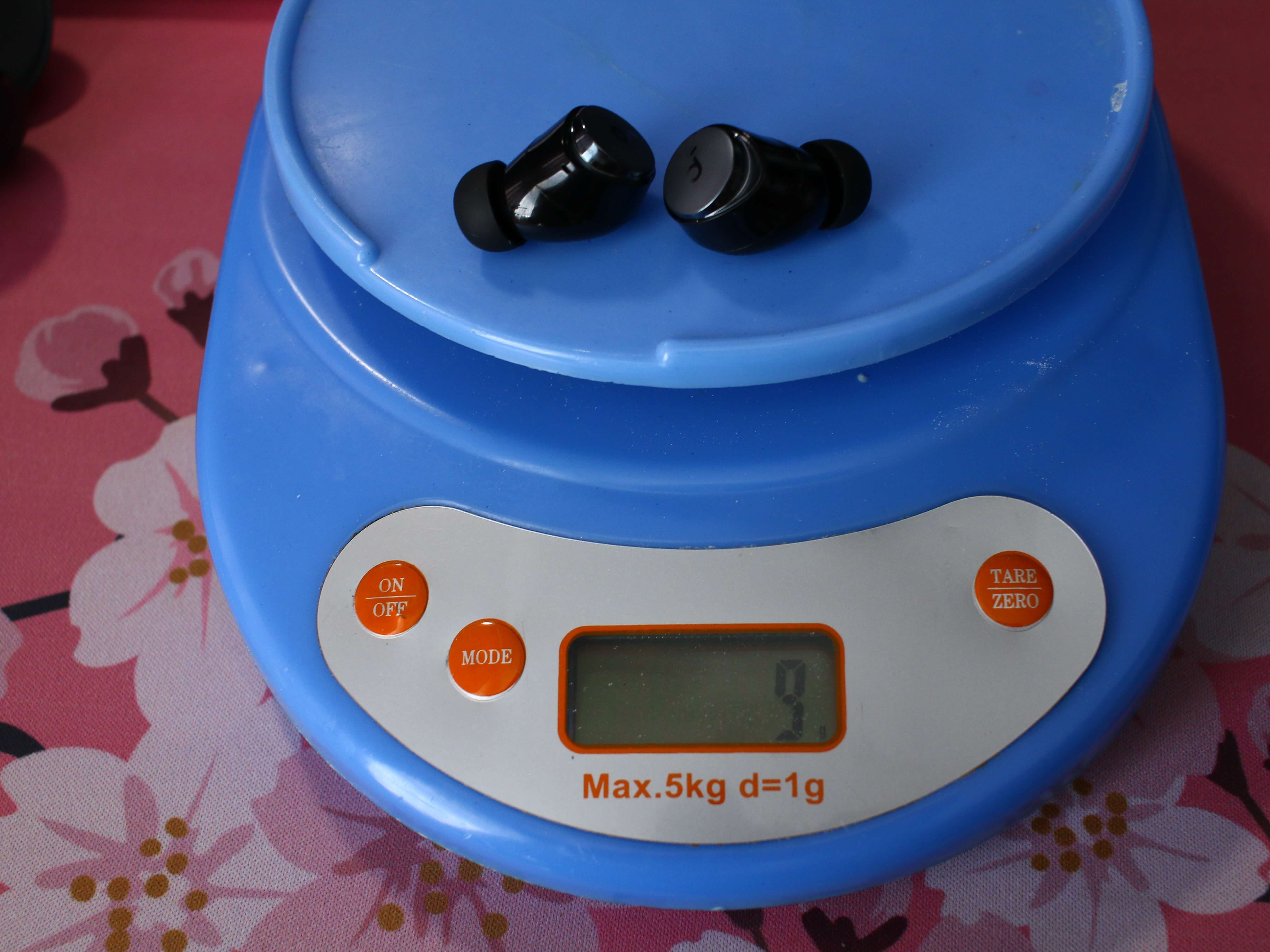 Вес наушников Anker Space A40 (погрешность 1 грамм)